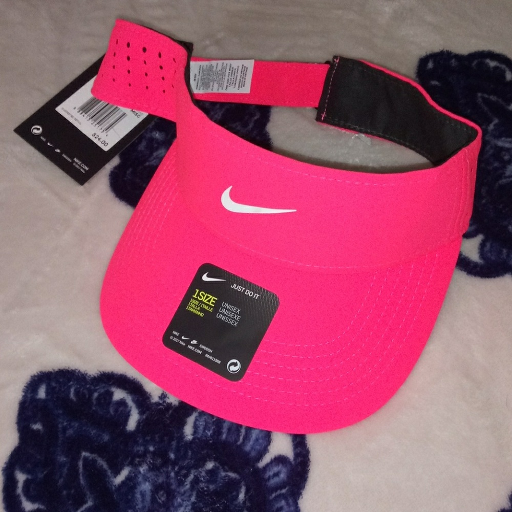 NWT Nike Visor